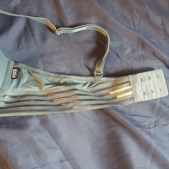 Bra - Picture 2 of 6